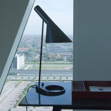 Louis Poulsen AJ table lamp - Agof Store